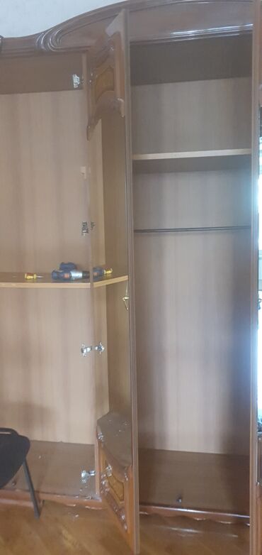 Yataq otağı dəstləri: 2 təknəfərlik çarpayı, Dolab, Komod, Termo, İtaliya — 4