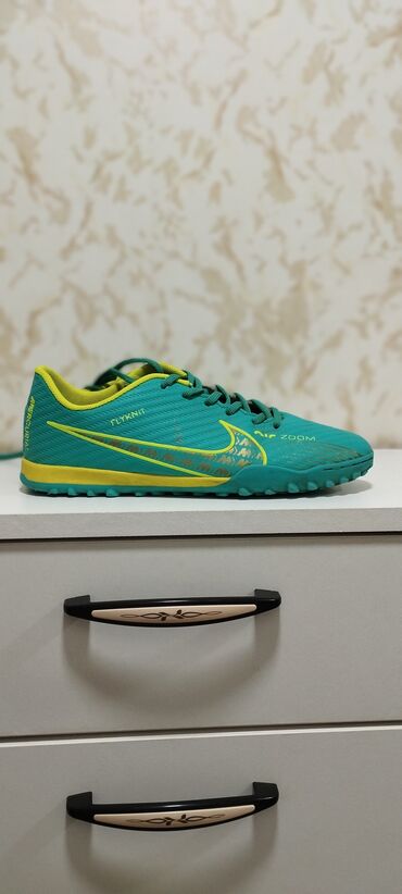 Butslar: Butslar Nike, Ölçü: 39, Yeni