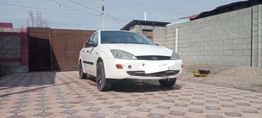 машина toyota: Ford Focus: 2001 г., 1.6 л, Механика, Бензин, Седан