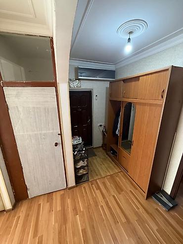 binalar az: 9 mərtəbəli binanın 6cı mərtəbəsi Su, işıq, qaz daimi 3 otaqlı — 8