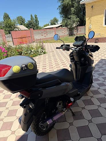 Мототехника: Срочно срочно срочно продаю скутер танк 150 кубов заводится все — 1