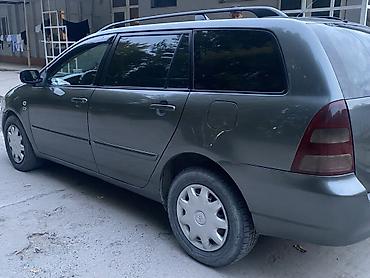 Toyota: Toyota Corolla: 2002 г., 2 л, Кол менен иштөөчү, Дизель, Универсал — 5