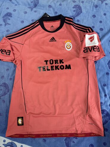 дембельская форма в бишкеке: Galatasaray futbol klubunun formasi. XL olcu. Qiymet her birine