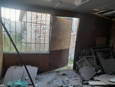 токмок кун чыгыш: Продаю срочно комок. можно под дом, можно под магазинчик срочно 
4*6 — 6