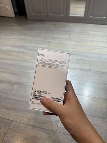 Apple iPhone: IPhone 13, Б/у, 128 ГБ, Midnight, Кабель, Коробка, 88 % — 10