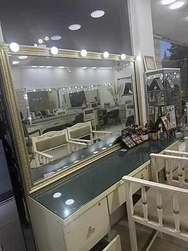 Salon, tibbi mebel: Gözəllik salonu avadanlıqları dəsti dırnaq masası 5 ədəd saç masası — 5