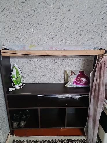 islenmis ofis kreslolari: Düz masa, Polkalı, Siyirməli, Sadə laminat — 4