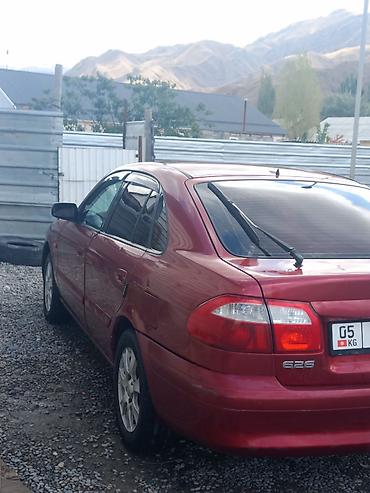 Mazda: Mazda 626: 2000 г., 1.8 л, Механика, Хэтчбэк — 3