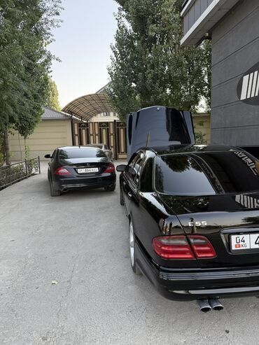 мерседес 210 салон: Mercedes-Benz E55 AMG (W210), черный седан. Основные особенности: -
