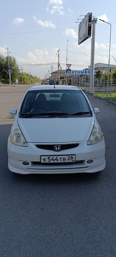 табуретка на фит: Honda Fit: 2002 г., 1.3 л, Вариатор, Бензин, Хетчбек