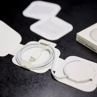 Punjači: Komplet Apple punjač jačine 20W i MagSafe punjač. Odgovara za sve na lalafo.rs — 1 Punjači: Komplet Apple punjač jačine 20W i MagSafe punjač. Odgovara za sve — 1