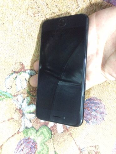 IPhone 7 | 32 GB Jet Black | Barmaq izi