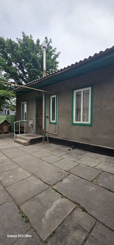 дом по трассе: Дом, 50 м², 4 комнаты, Риэлтор, Косметический ремонт