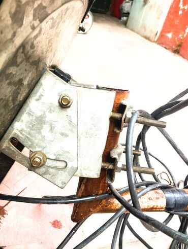 Peyk antenaları: REGULAR Full HD peyk anteni Xüsusiyyətlər: - Model: REGULAR Full HD - — 4