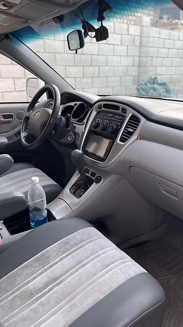 forester sg: Toyota — интерьер и оснащение салона - Просторный салон с двумя — 1