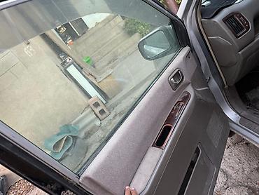 g comp: Mitsubishi Dion: 2004 г., Бензин — 5