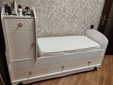 Для девочки и мальчика, Кровать, Без подьемного механизма, С матрасом, С выдвижными ящиками