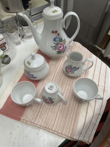 Наборы посуды: Срочно ‼️ Сервиз советский Сервантное хранение Есть другие виды — 11