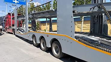прицеп 10тонн: Автовоз DAF XF с двухъярусным прицепом-лоуадером для перевозки — 2