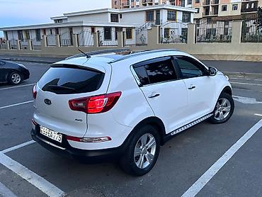 Kia: Kia Sportage AWD krossover Xüsusiyyətlər: - Tam ötürücülü (AWD) — 4