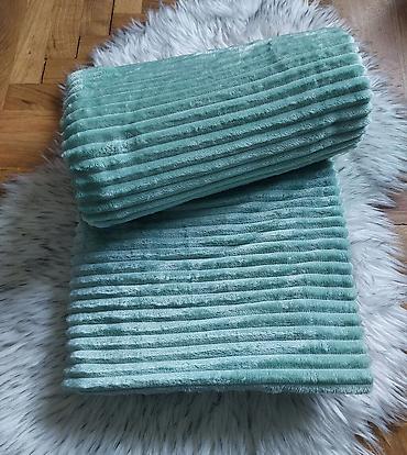 Ćebad i pokrivači: Mekane dekorativne prekrivače/ćebad sa reljefnim (rebrastim) dezenom — 8