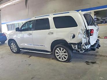 рама на плуг: Toyota Sequoia: 2020 г., Внедорожник — 3