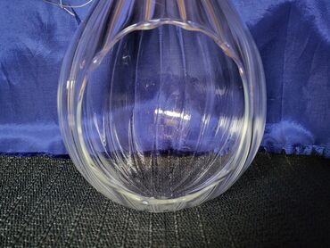 Ostali kućni dekor: Terarijum(saksija) za biljke viseca duvano staklo 90te. Perfektan — 10