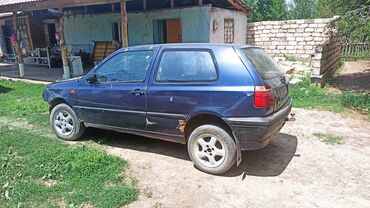 Volkswagen: Volkswagen Golf: 1.8 л, Механика, Бензин, Хэтчбэк