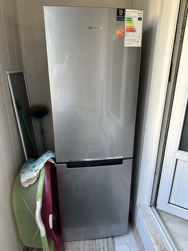 холодильники для мороженое: Холодильник Samsung, Б/у, Двухкамерный, No frost, 60 * 175 *