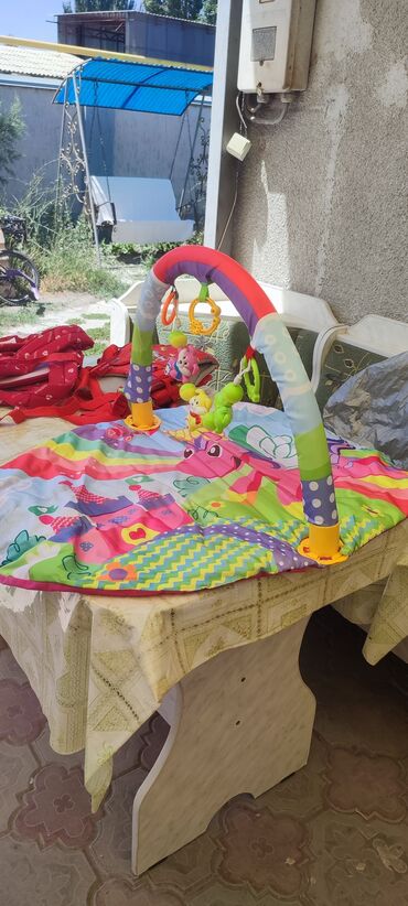 купить ак 47 стреляющий орбизами: Продается детский игровой коврик.в хорошем состоянии