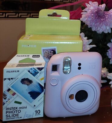 instax mini qiymeti: İnstax mini 12. Çəhrayı rəngdədir. Yeni qalıb. 3 dəfə istifadə olunub