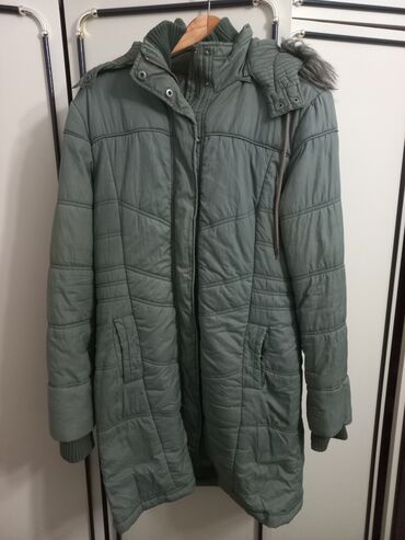 Winter jackets: XL (EU 42), Single-colored, With lining, Feathers