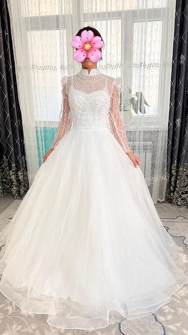свадебное платья на прокат: Свадебные платья с длинными рукавами и закрытым декольте. Состояние — 2