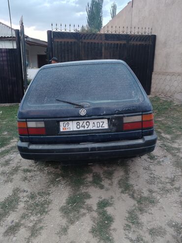 победа машина: Volkswagen Passat: 1991 г., 1.8 л, Механика, Бензин, Универсал