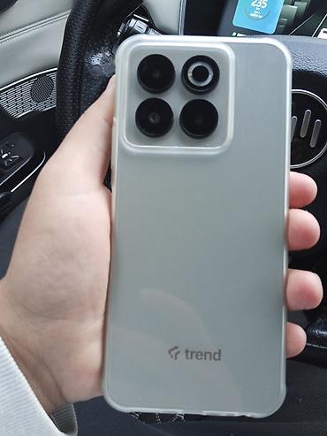 Смартфон Trend Meta 17 - Экран: безрамочный, с центральным вырезом