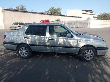 кулиса на мерс сапог: Volkswagen Vento: 1993 г., 1.8 л, Механика, Бензин, Седан — 2