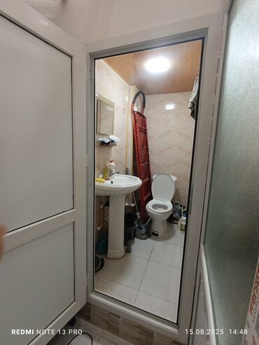 Ofislər: Obyekt icareye verilir . Şirvan şeherinde yerleşir. Tam merkezde — 8