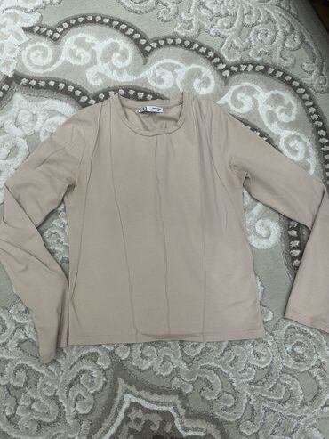 Futbolka və maykalar: Her biri demek olar yeni kimidir,cunki 2-3defe geyinilib baxan — 15