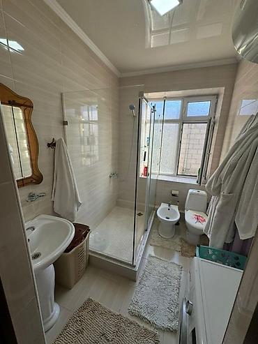 Продажа коттеджей и домов: Продается шикарный дом в ж/м Киргизия-1! (500 метров от проспекта — 3