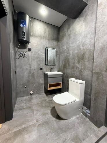 купля продажа квартир в бишкеке: 2 комнаты, 44 м², Элитка, 2 этаж, Евроремонт