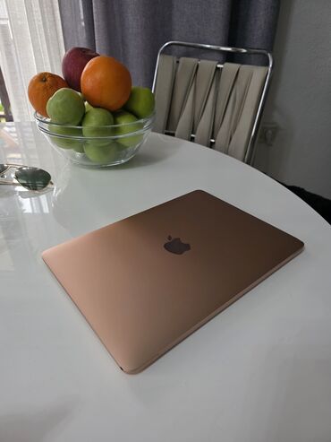 Apple: Intel Core M, 12 " — 1
