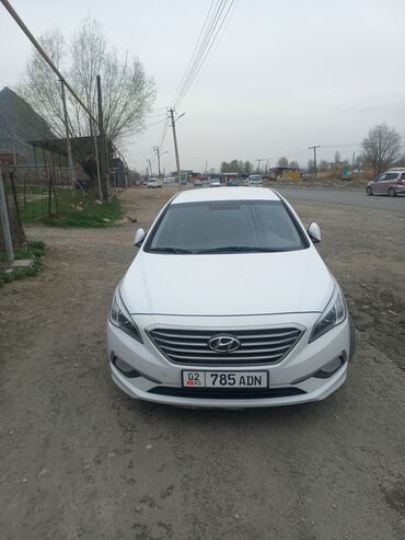 продаю или меняю авто: Hyundai Sonata: 2016 г., 2 л, Автомат, Газ, Седан