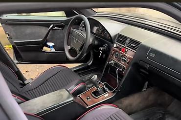 Mercedes-Benz: Mercedes-Benz C 180: 1.8 l | 1996 il Sedan — 10