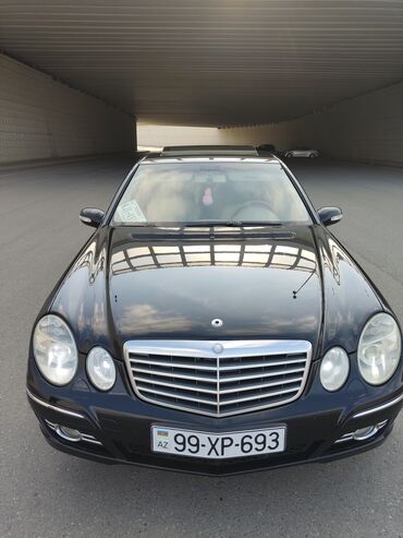 mersedes s: Mercedes-Benz E 320: 3.2 l | 2003 il Sedan