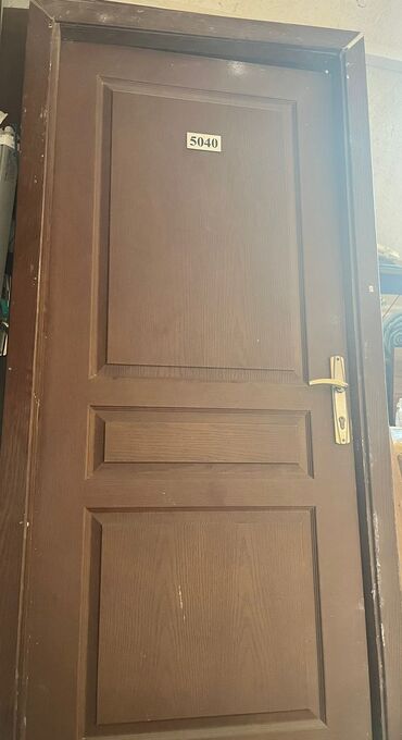 Bunker qapıları: İşlənmiş Otaq qapısı 90x200 sm Plintus ilə, Zəmanətsiz, Ünvandan götürmə