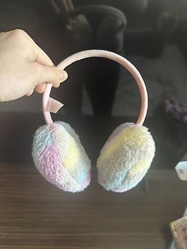 uşaq baş ortuyu: Uşaq üçün tüklü qulaqcıq (earmuff)

- Monsoondan alınıb — 2