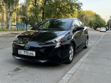 тайо: Toyota Prius: 2017 г., 1.8 л, Вариатор, Гибрид, Хэтчбэк