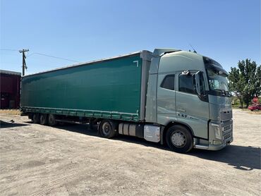 прицеп леговой: Грузовик, Volvo