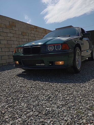 qosqu lapet satisi: BMW 3 series: 1.9 l | 1996 il Sedan