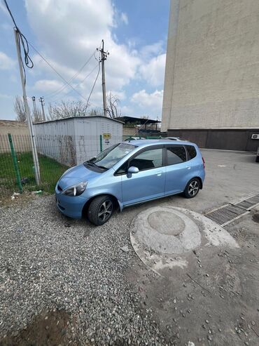 Honda: Honda Fit: 2002 г., 1.3 л, Автомат, Бензин